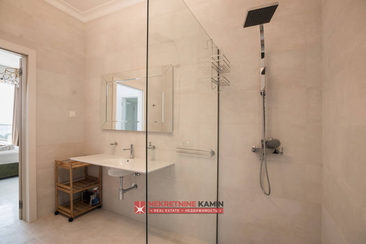 Квартира, 6803 м², 2 520 000$ — FAKTOR